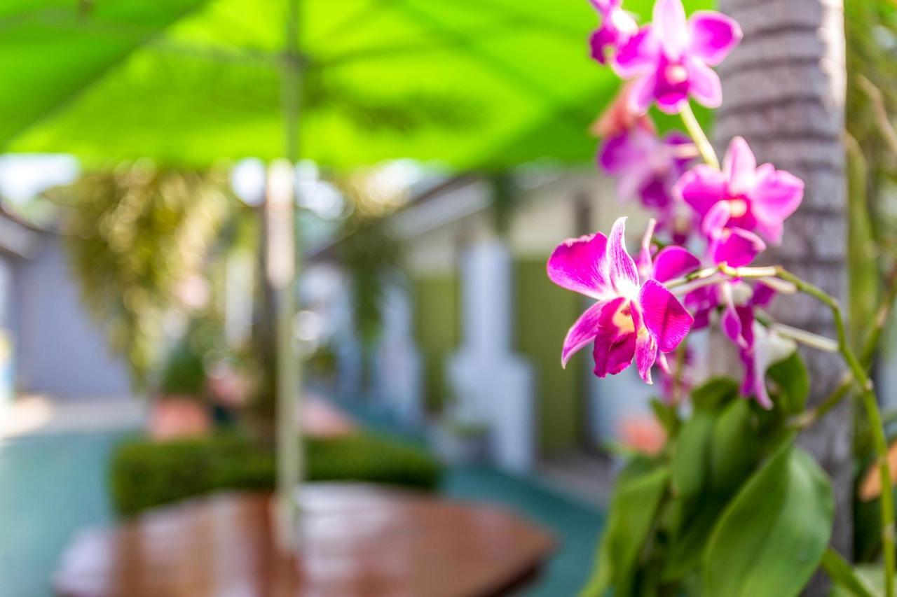 Oyo 450 Rawai Studios Resort Екстериор снимка